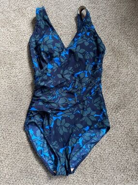 LL Bean Women's Shaping Swimwear, Tanksuit Print